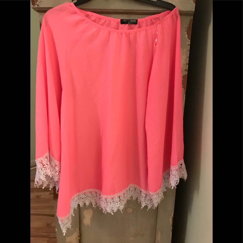 Blouse/lady’s world